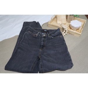 BDG Dark Washed Girlfriend Style Jeans, Size 27